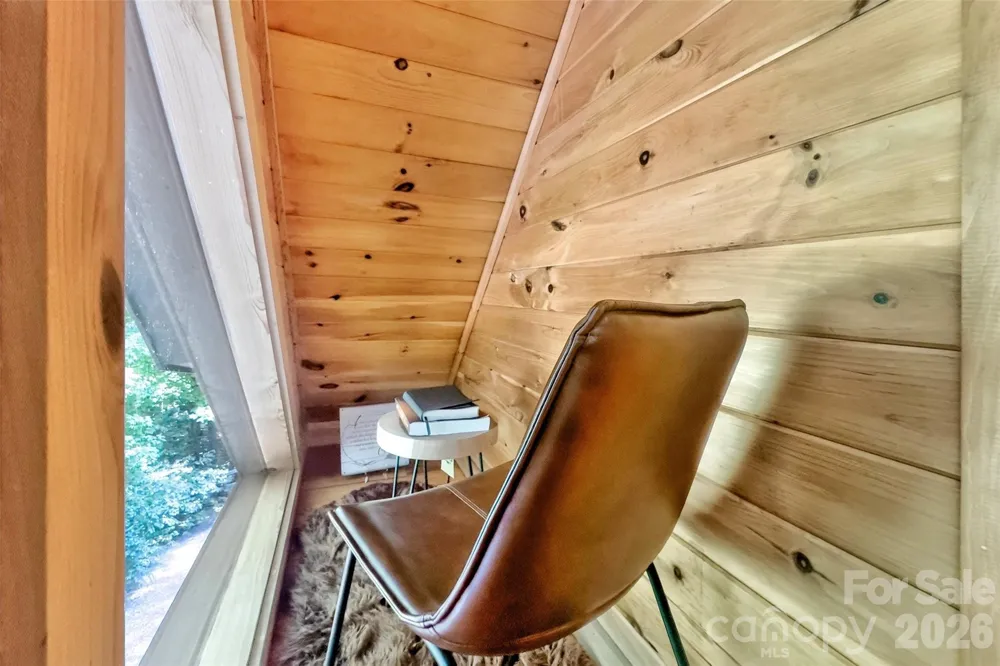 386 Wild Turkey Run Black Mountain, NC 28711