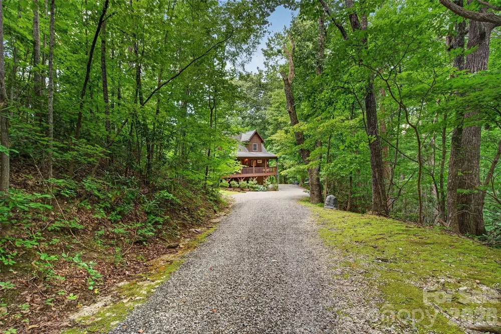 386 Wild Turkey Run Black Mountain, NC 28711