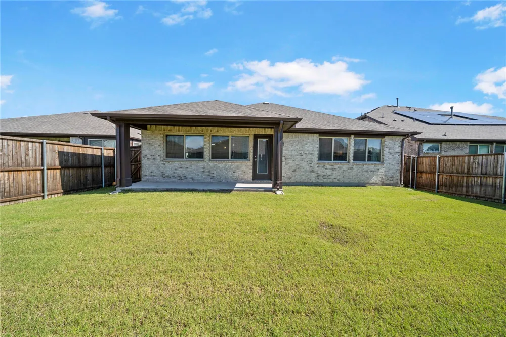 1272 Sumner Street Aubrey, TX 76227