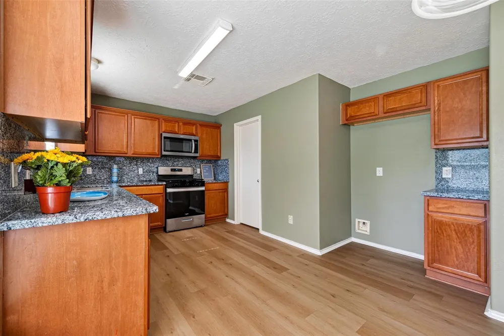 11030 Knobbley Oak Ct Cypress, TX 77065