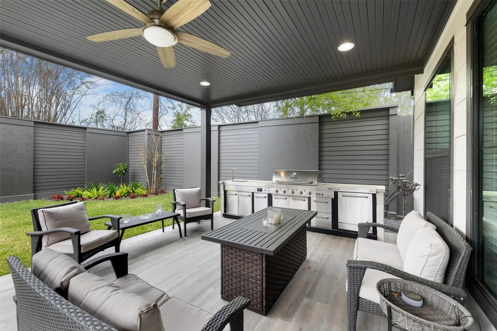2928 Suffolk Drive Houston, TX 77027