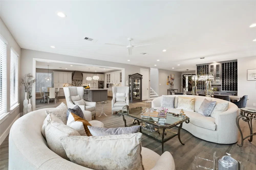 2928 Suffolk Drive Houston, TX 77027