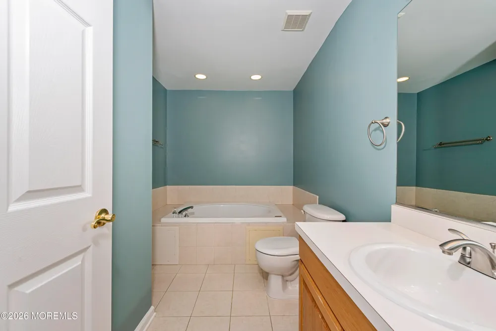46 Buford Court Tinton Falls, NJ 07753