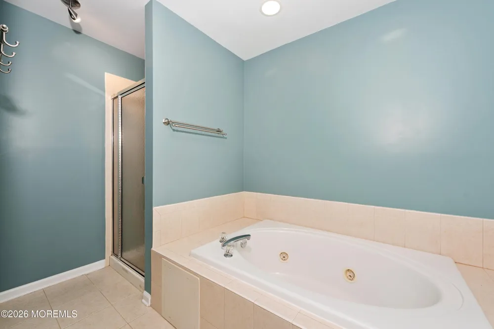 46 Buford Court Tinton Falls, NJ 07753