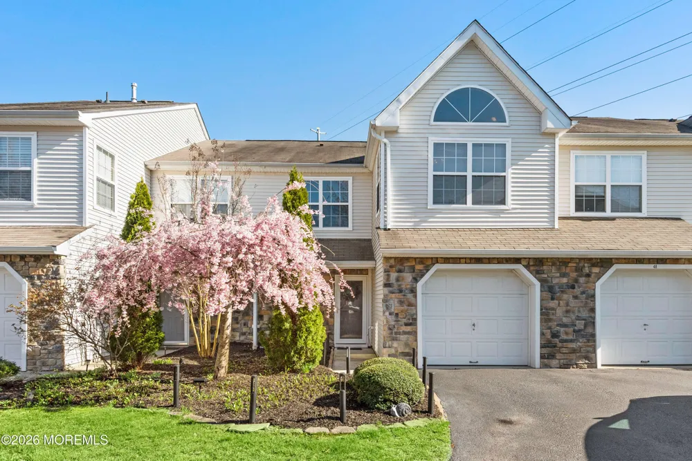 46 Buford Court Tinton Falls, NJ 07753