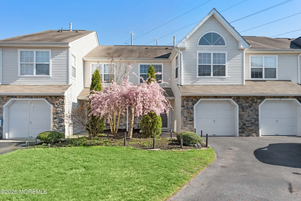 46 Buford Court Tinton Falls, NJ 07753