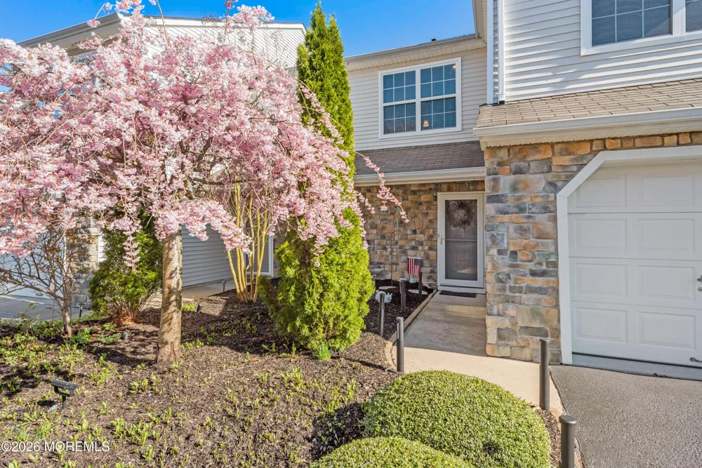 46 Buford Court Tinton Falls, NJ 07753