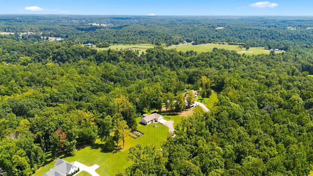 8008 Poplar Ridge Ln Primm Springs, TN 38476