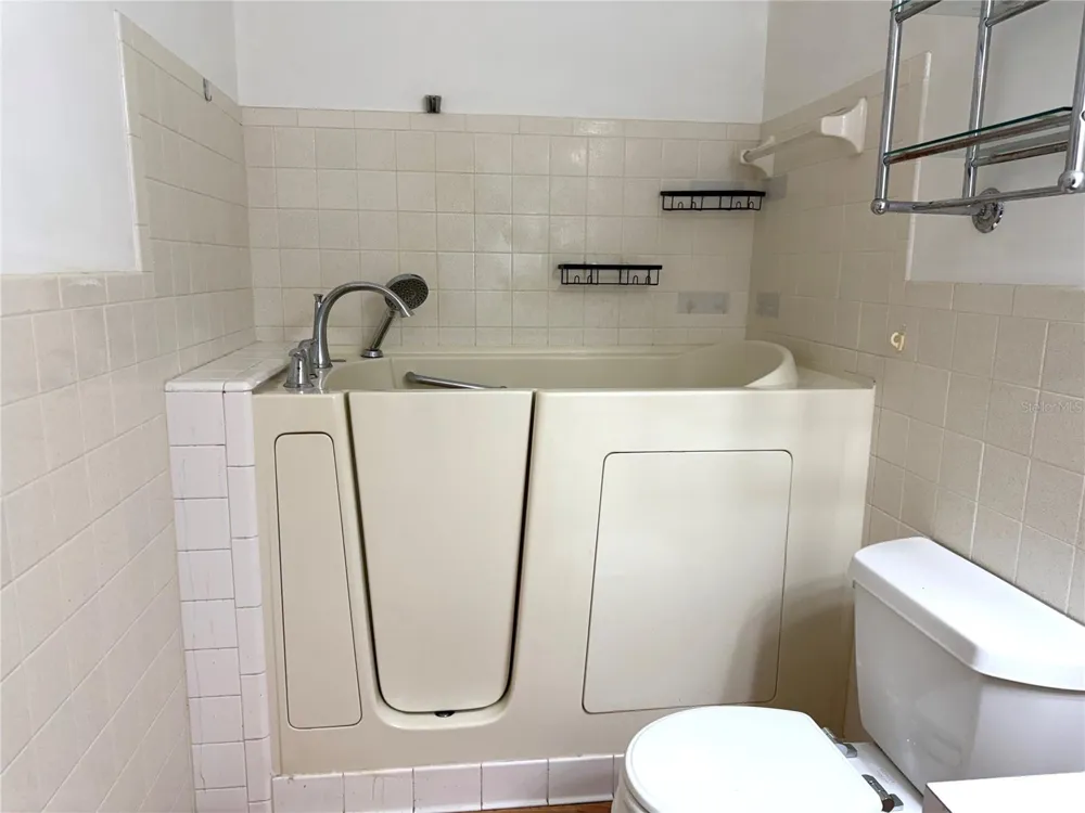 2383 NETHERLANDS DRIVE #57 Clearwater, FL 33763