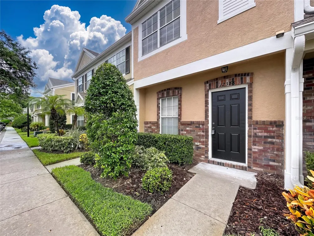 12388 BERKELEY SQUARE DRIVE Tampa, FL 33626