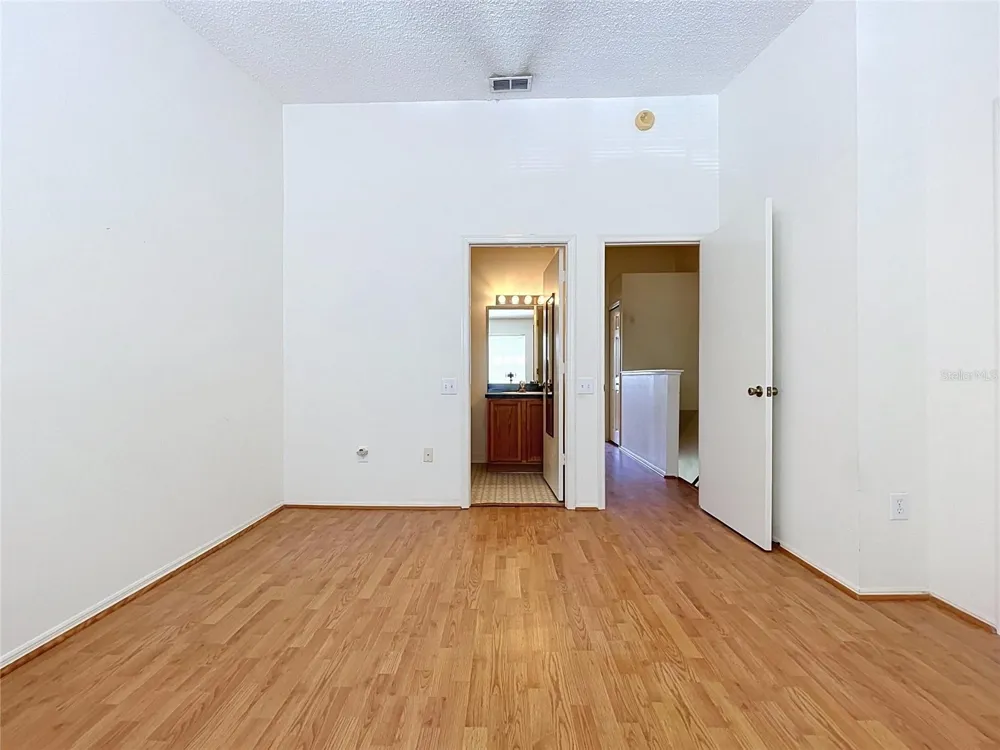 12388 BERKELEY SQUARE DRIVE Tampa, FL 33626