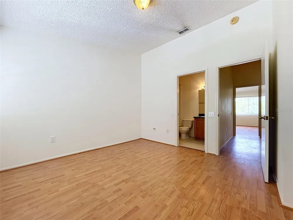 12388 BERKELEY SQUARE DRIVE Tampa, FL 33626