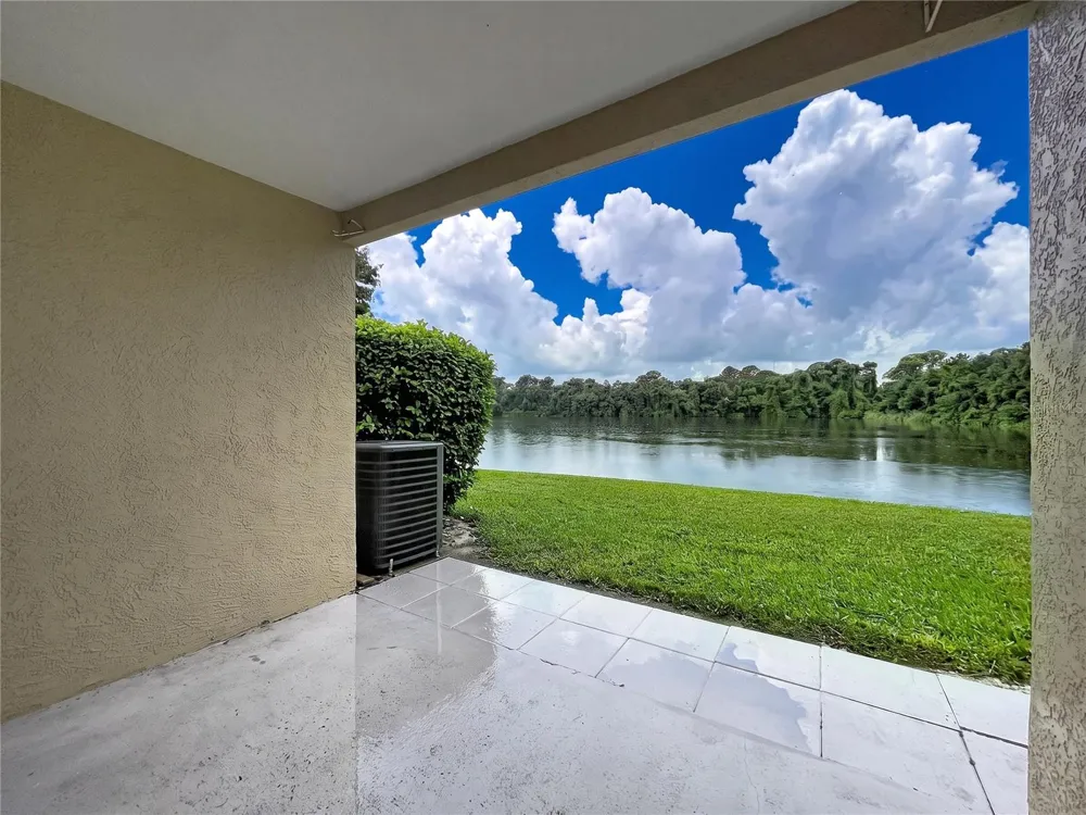 12388 BERKELEY SQUARE DRIVE Tampa, FL 33626