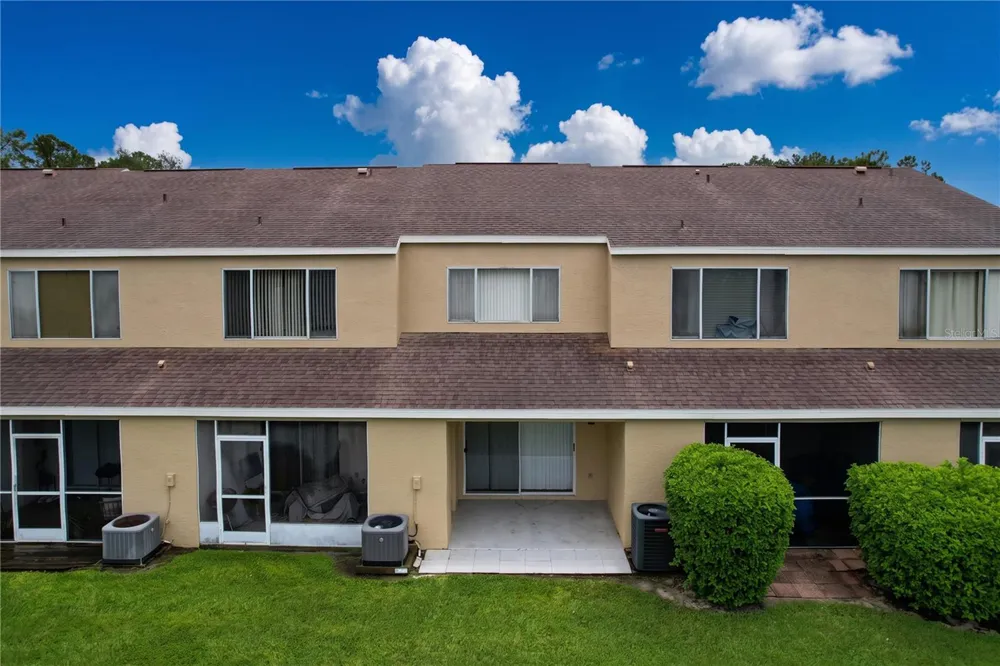 12388 BERKELEY SQUARE DRIVE Tampa, FL 33626