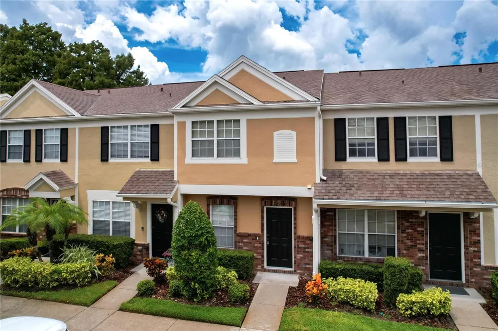 12388 BERKELEY SQUARE DRIVE Tampa, FL 33626