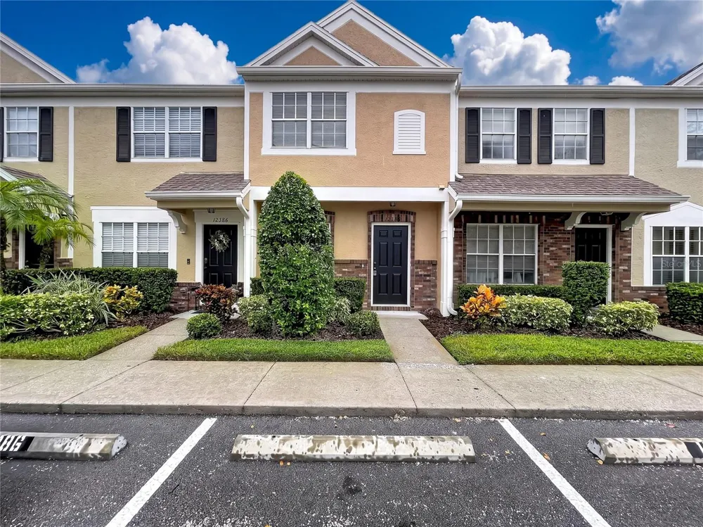12388 BERKELEY SQUARE DRIVE Tampa, FL 33626