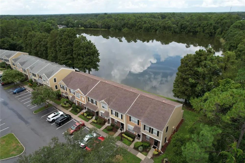 12388 BERKELEY SQUARE DRIVE Tampa, FL 33626