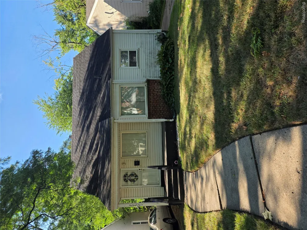 22521 Pembroke Avenue Detroit City, MI 48219