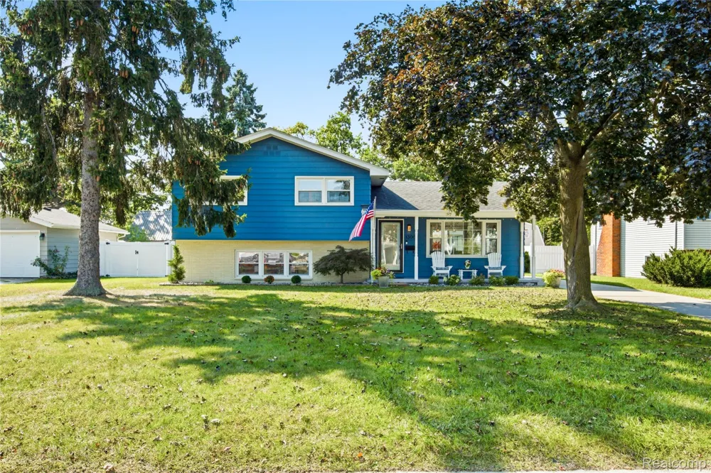 1300 Briarwood Drive Port Huron City, MI 48060