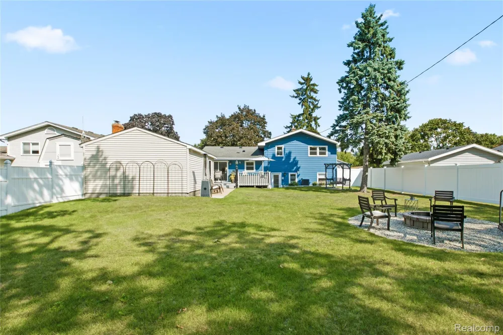 1300 Briarwood Drive Port Huron City, MI 48060