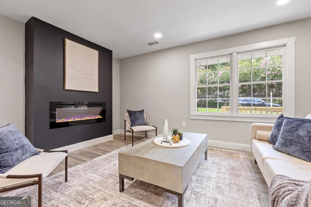 530 Shay DR SW Marietta, GA 30060