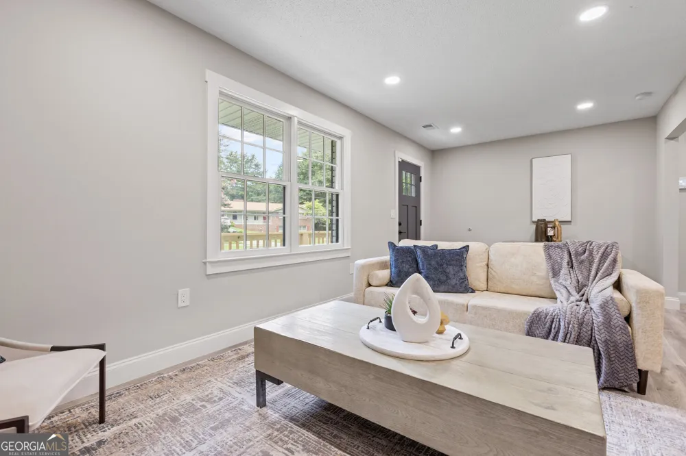 530 Shay DR SW Marietta, GA 30060