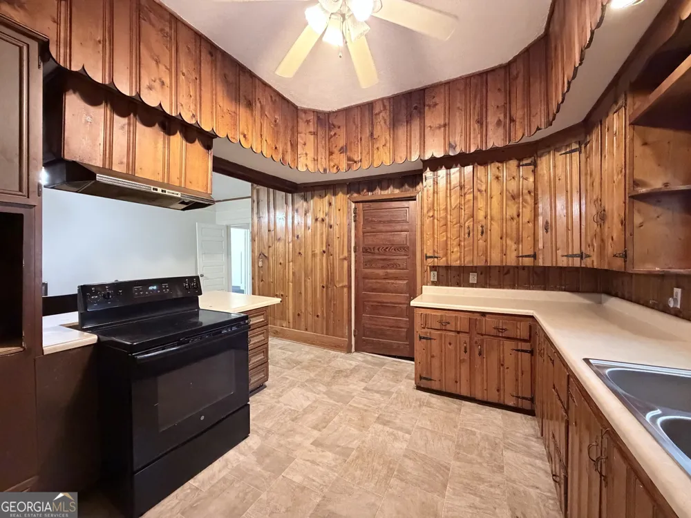 605 S Jefferson ST Washington, GA 30673