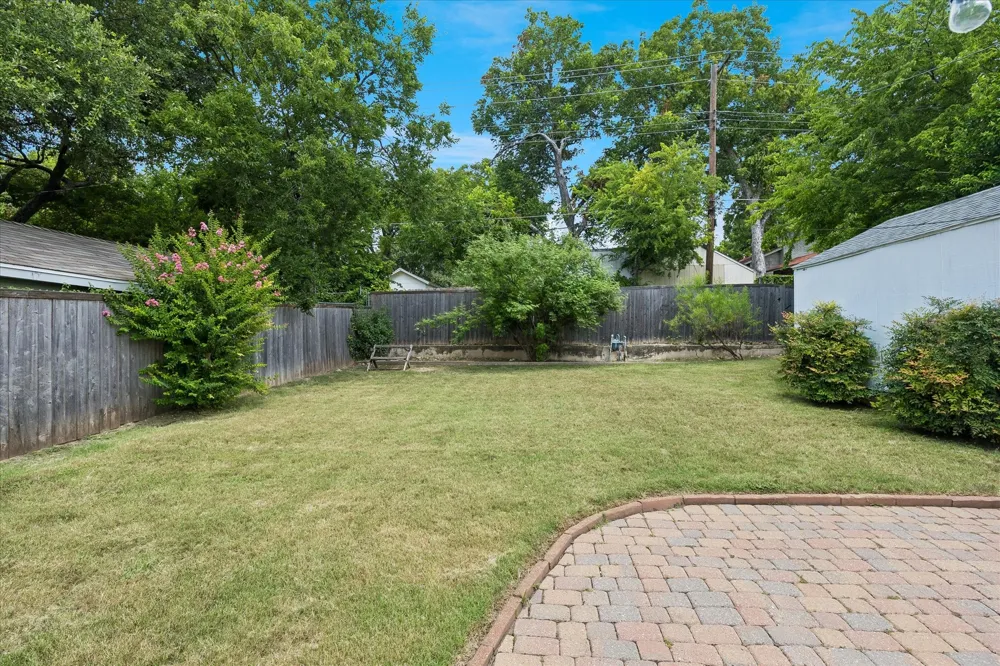 4708 Calmont Avenue Fort Worth, TX 76107