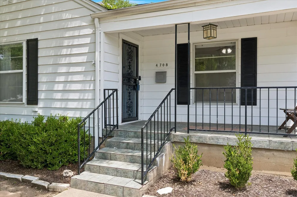 4708 Calmont Avenue Fort Worth, TX 76107
