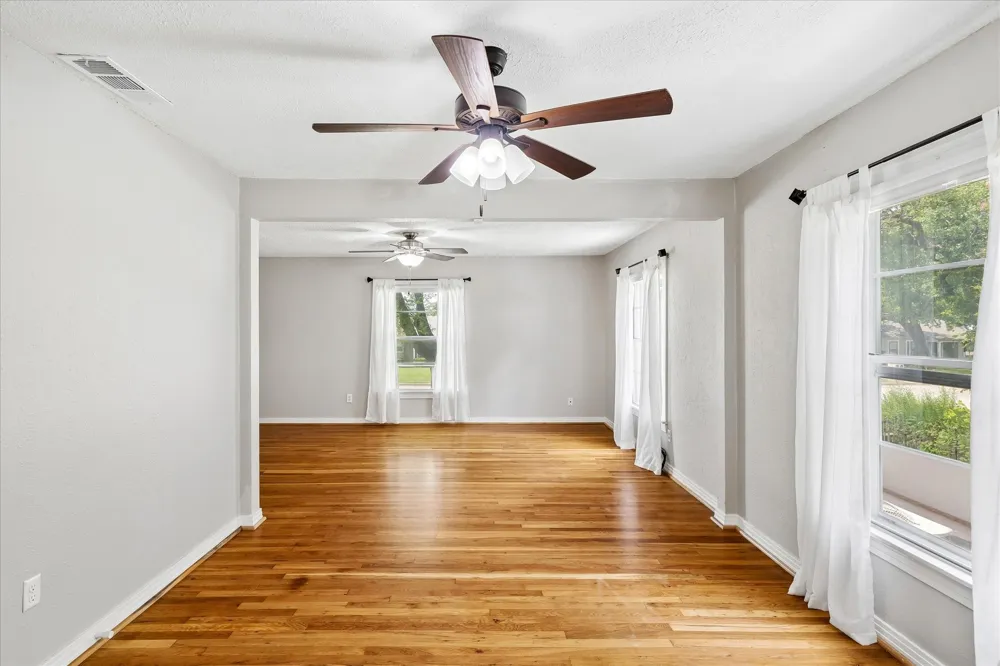 4708 Calmont Avenue Fort Worth, TX 76107