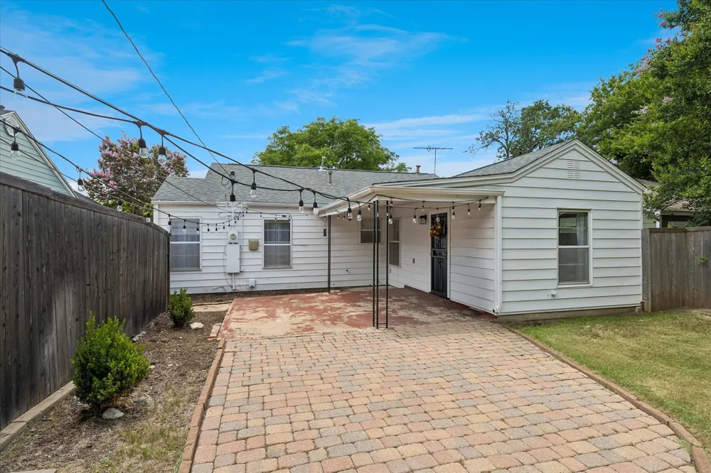 4708 Calmont Avenue Fort Worth, TX 76107
