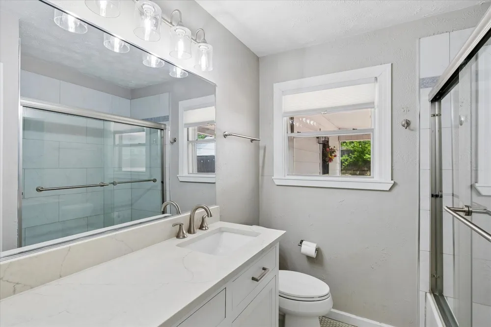 4708 Calmont Avenue Fort Worth, TX 76107