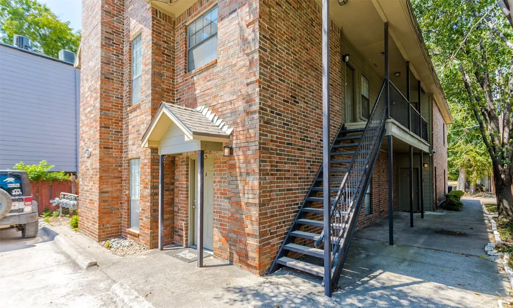 2825 Reagan Street Dallas, TX 75219