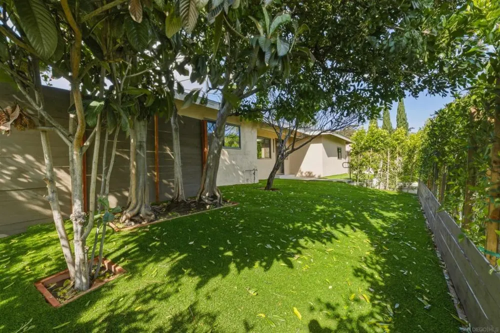 519 Camelot Dr Oceanside, CA 92054