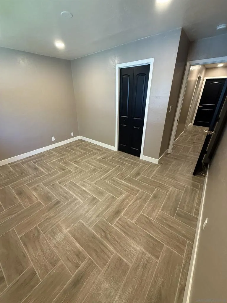 519 Camelot Dr Oceanside, CA 92054
