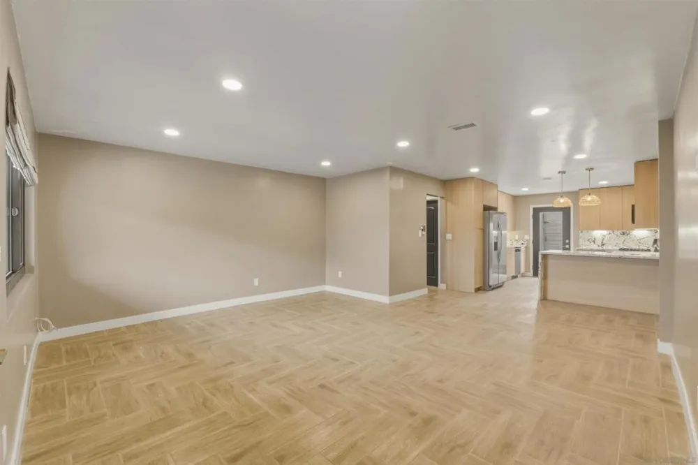 519 Camelot Dr Oceanside, CA 92054