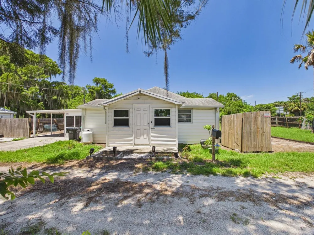 10601 SE 125TH TRAIL Okeechobee, FL 34974