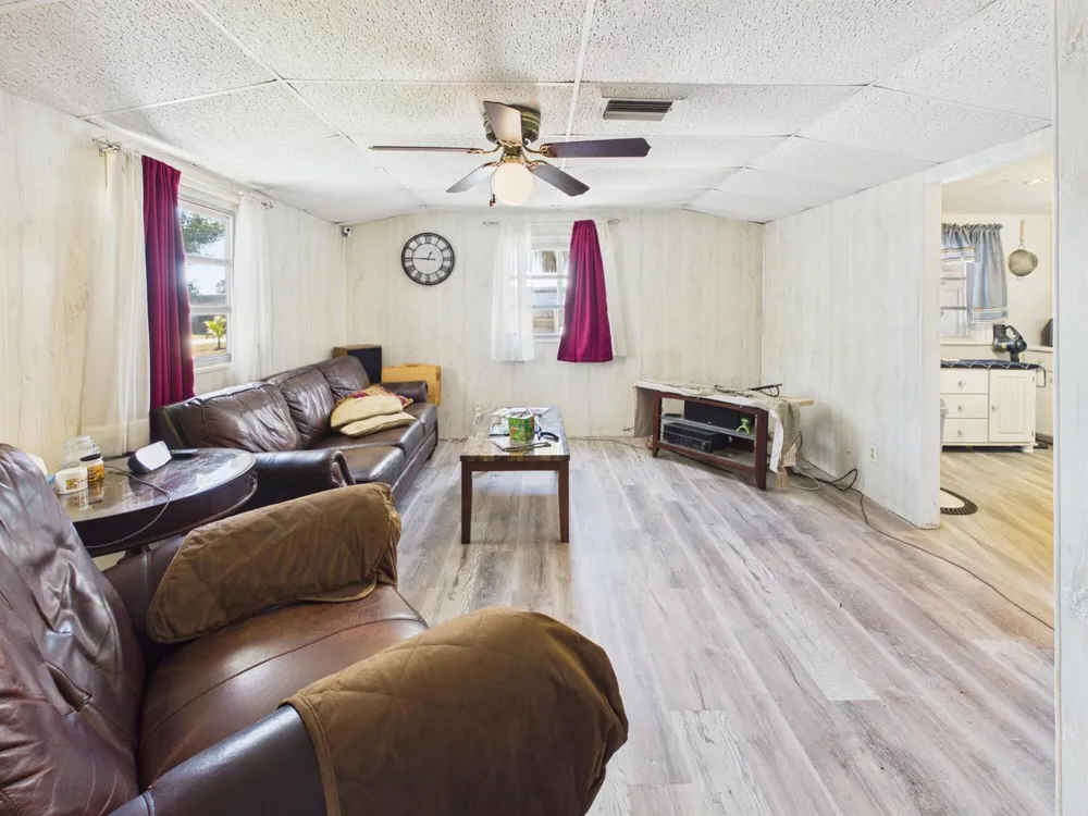 10601 SE 125TH TRAIL Okeechobee, FL 34974