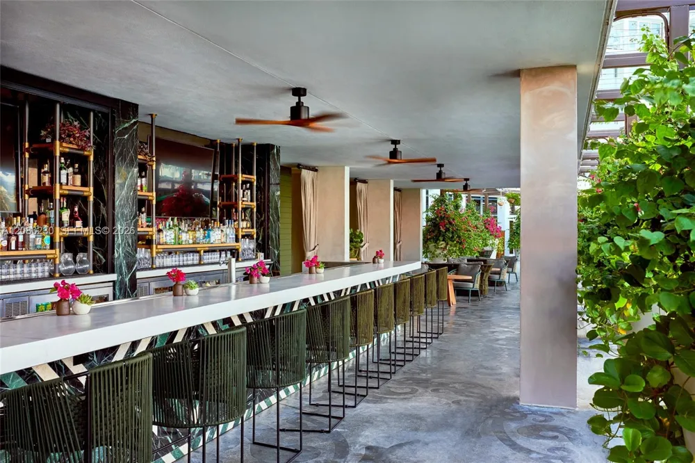 1100 West Ave #625 Miami Beach, FL 33139