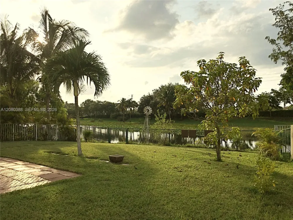 19409 NW 24th Pl Pembroke Pines, FL 33029