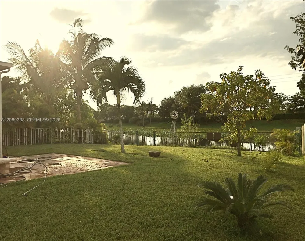 19409 NW 24th Pl Pembroke Pines, FL 33029