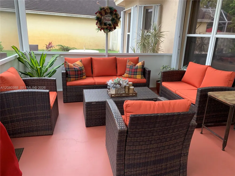 19409 NW 24th Pl Pembroke Pines, FL 33029