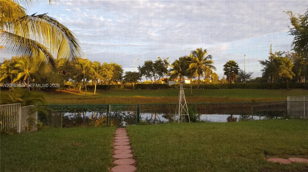 19409 NW 24th Pl Pembroke Pines, FL 33029