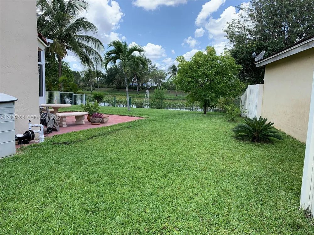 19409 NW 24th Pl Pembroke Pines, FL 33029