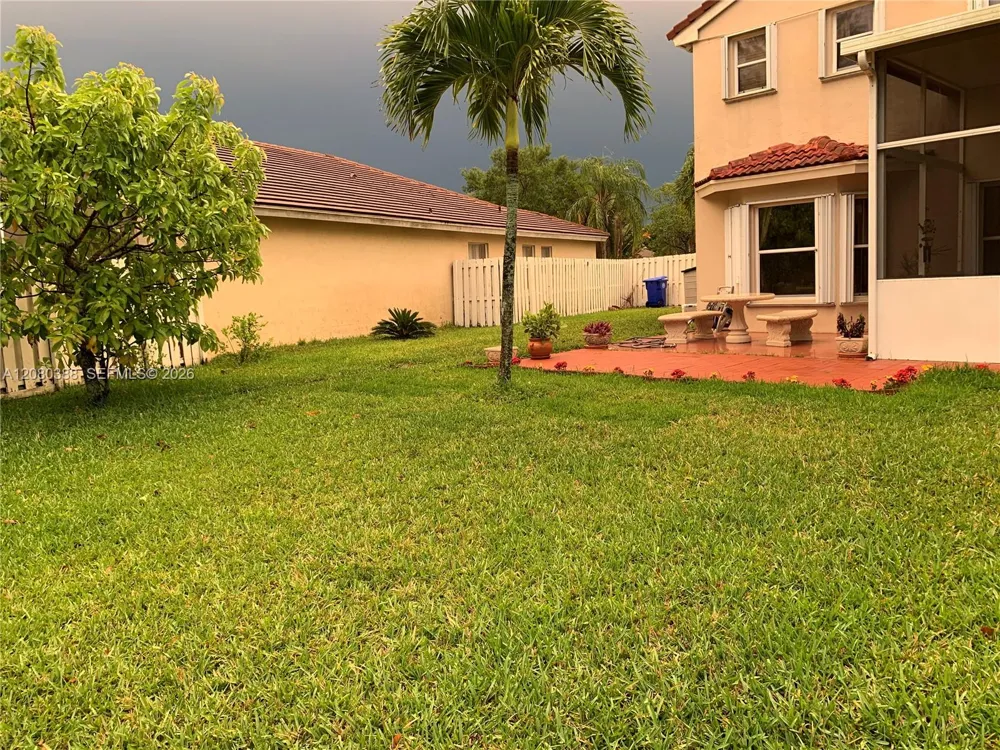 19409 NW 24th Pl Pembroke Pines, FL 33029