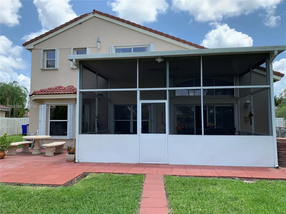 19409 NW 24th Pl Pembroke Pines, FL 33029