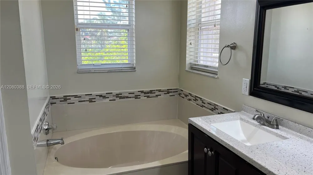 19409 NW 24th Pl Pembroke Pines, FL 33029
