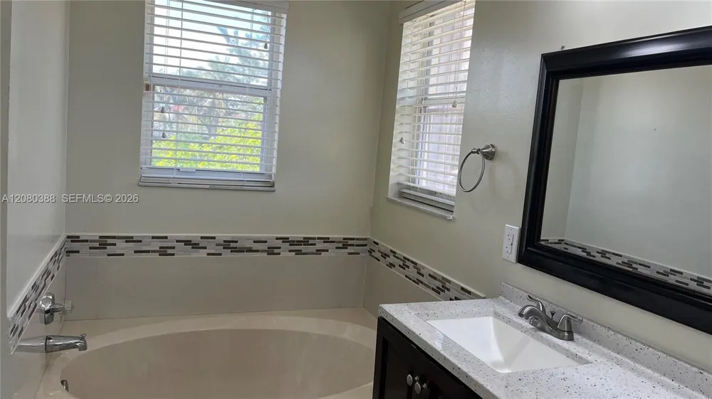 19409 NW 24th Pl Pembroke Pines, FL 33029