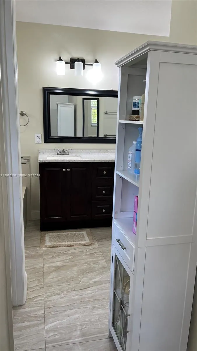 19409 NW 24th Pl Pembroke Pines, FL 33029