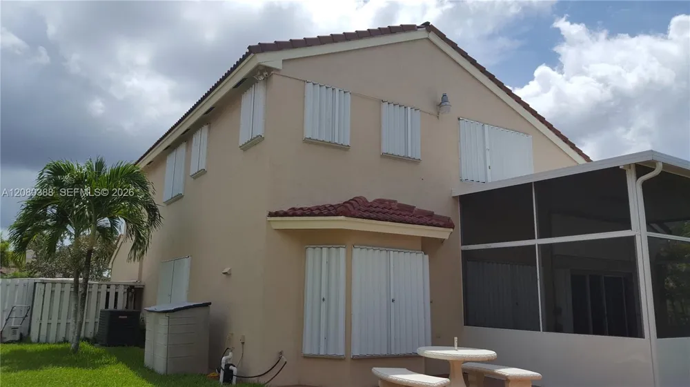 19409 NW 24th Pl Pembroke Pines, FL 33029